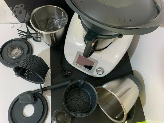 PoulaTo: Thermomix TM5 με αξεσουάρ, Vorwerk